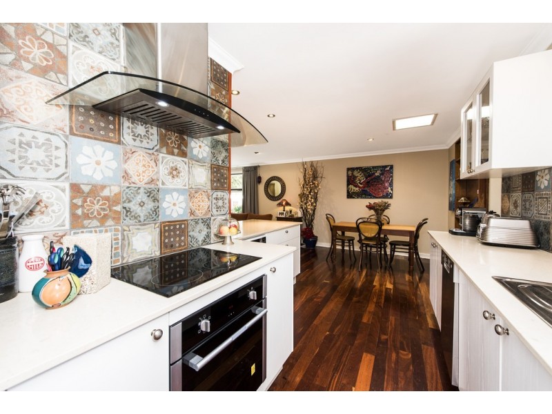 21a Oakwood Avenue, Woodlands WA 6018