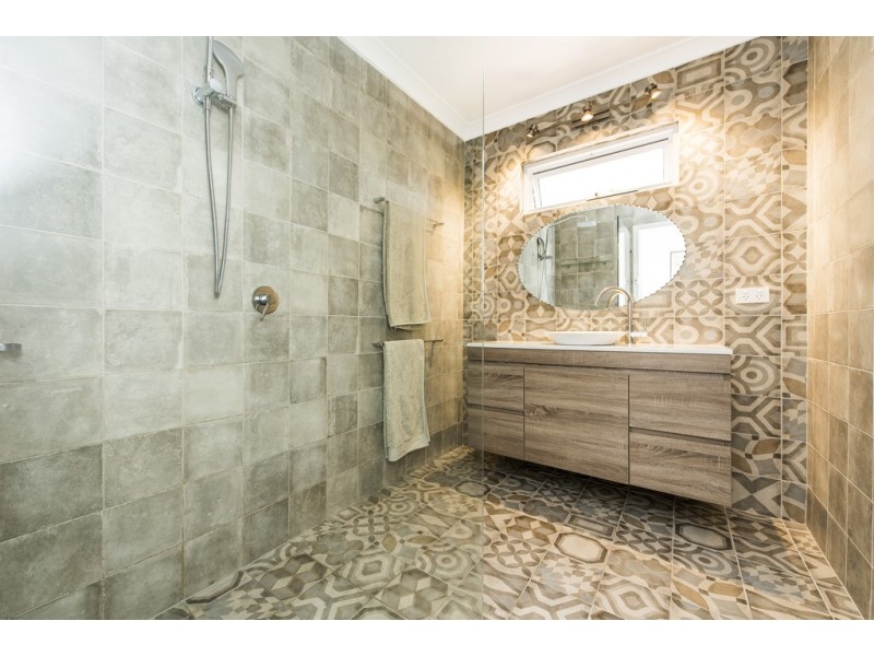 21a Oakwood Avenue, Woodlands WA 6018