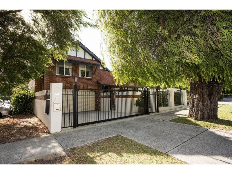9 Alexander Street, Wembley WA 6014