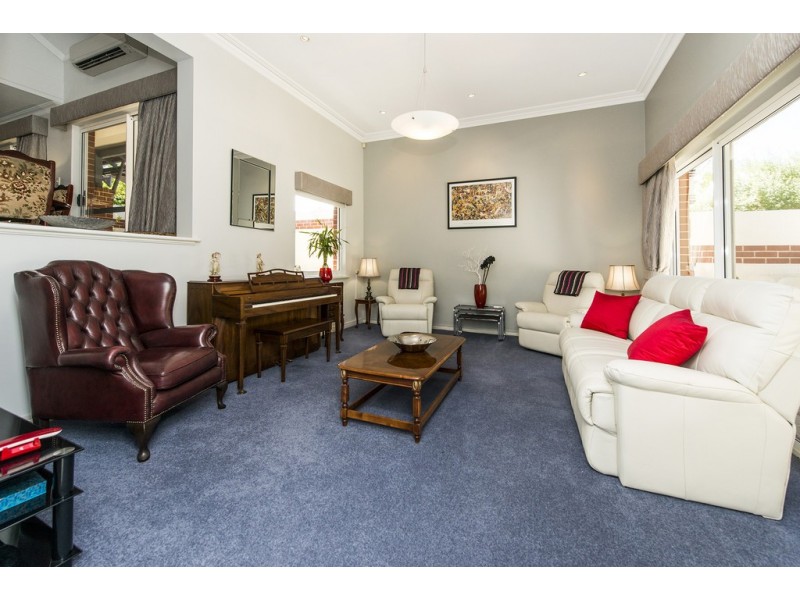 9 Alexander Street, Wembley WA 6014