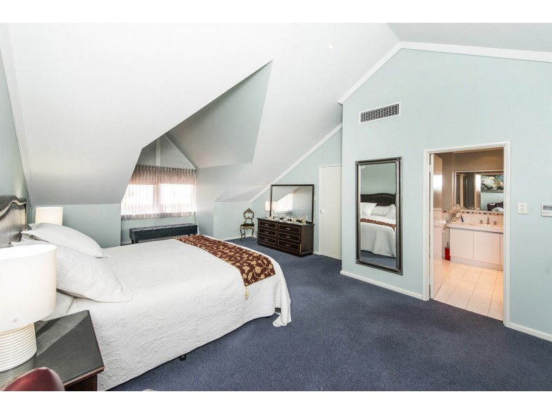 9 Alexander Street, Wembley WA 6014