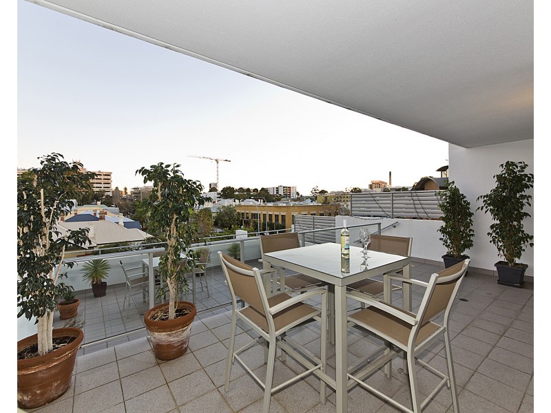 14/1 Douro Place, West Perth WA 6005