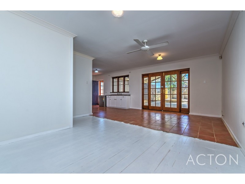 14 Burgess Street, Leederville WA 6007