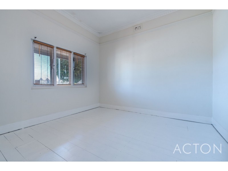 14 Burgess Street, Leederville WA 6007