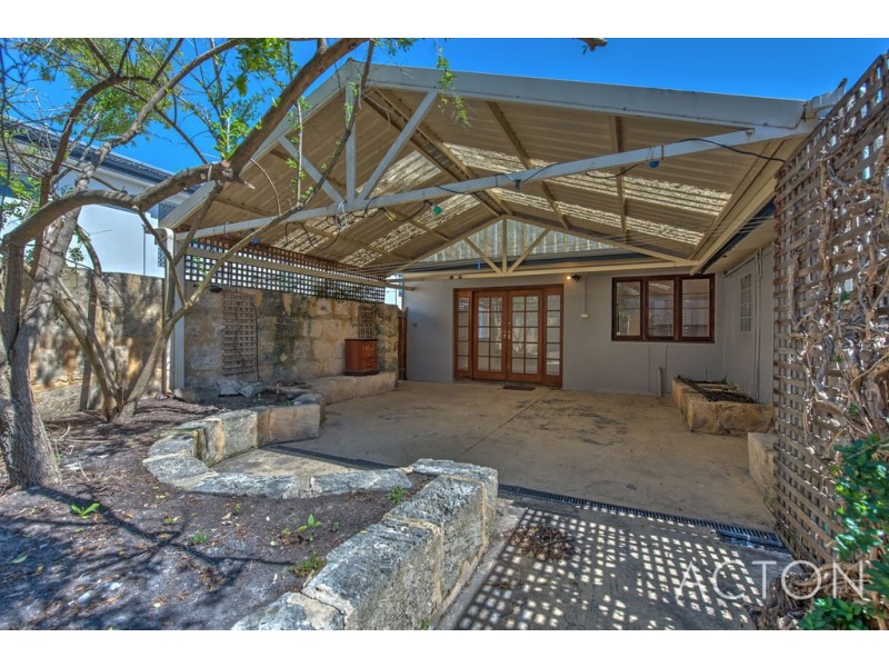 14 Burgess Street, Leederville WA 6007