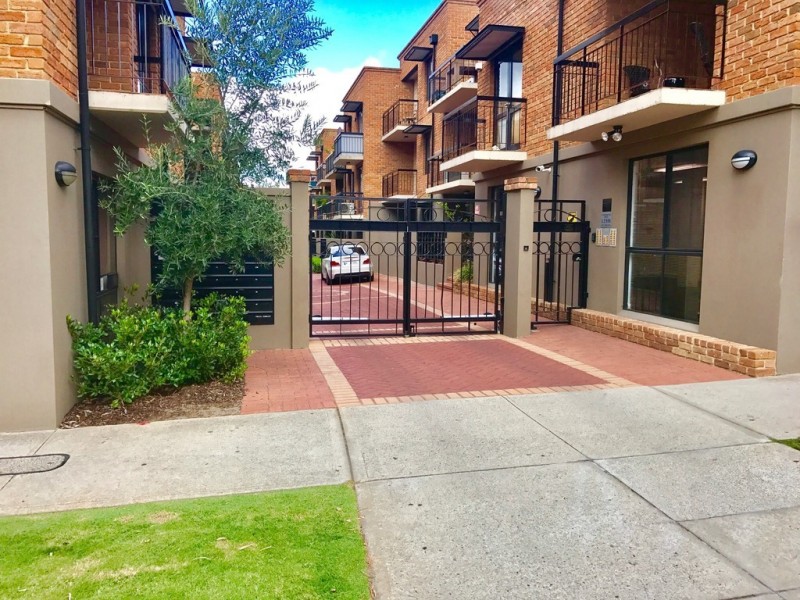 Unit 3, 120 Lake Street, Perth WA 6000