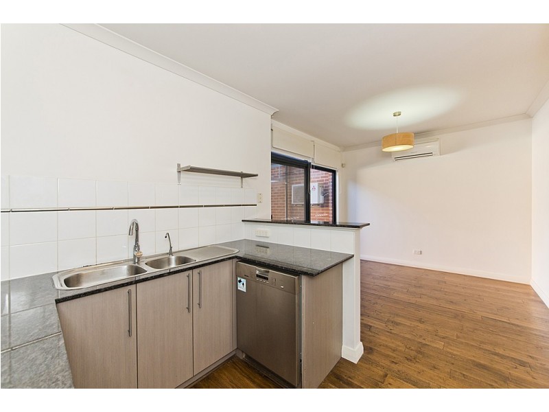 17/1 Simper Street, Wembley WA 6014