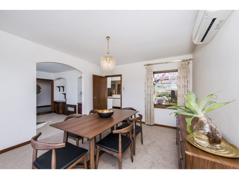 35 Mantua Crescent, Churchlands WA 6018