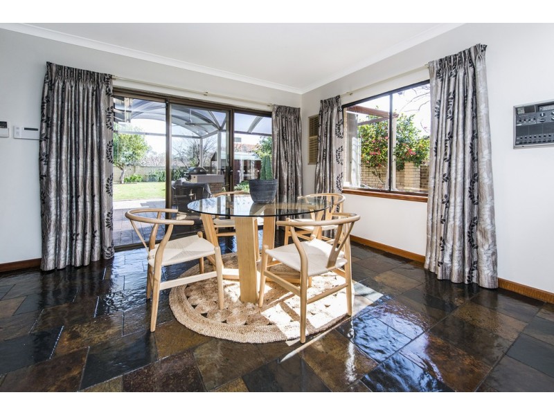 35 Mantua Crescent, Churchlands WA 6018