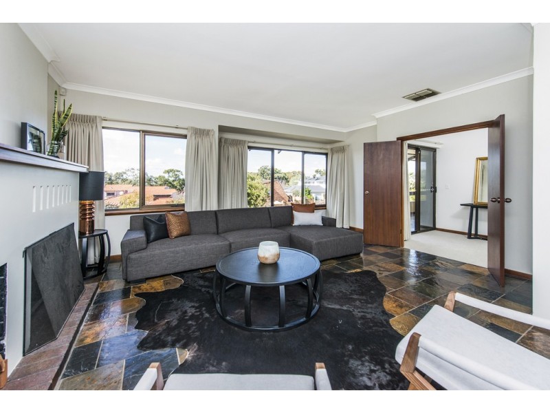 35 Mantua Crescent, Churchlands WA 6018