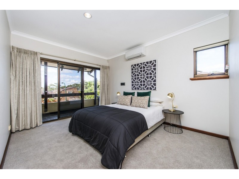 35 Mantua Crescent, Churchlands WA 6018