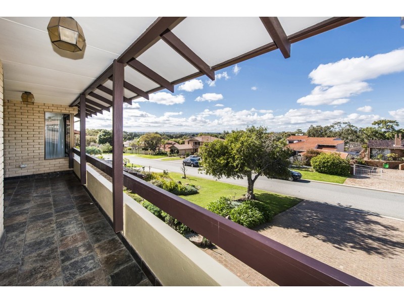 35 Mantua Crescent, Churchlands WA 6018