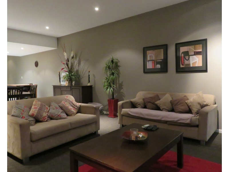 17/1 Roydhouse Street, Subiaco WA 6008