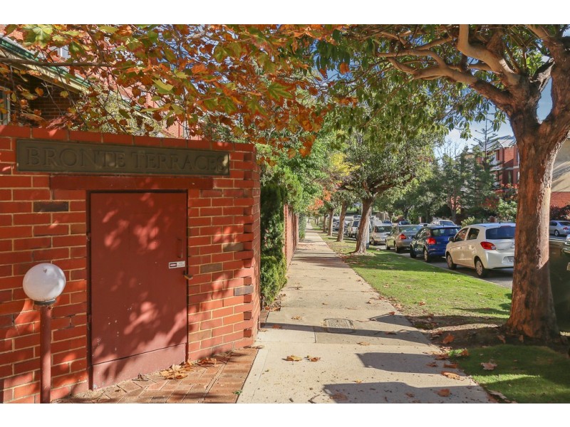 4/39 Bronte Street, East Perth WA 6004