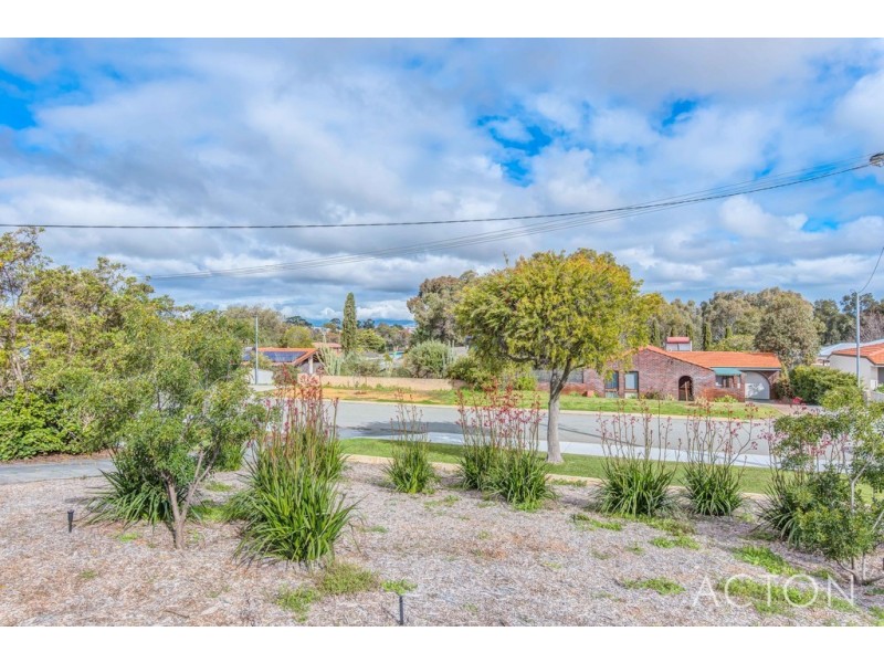 9 Anerley Street, Hamersley WA 6022