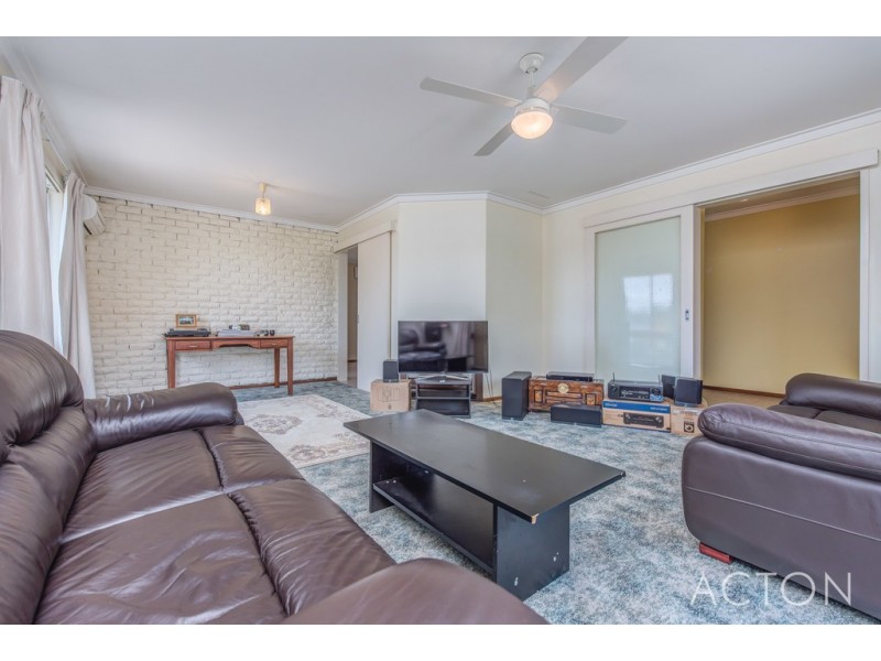 9 Anerley Street, Hamersley WA 6022