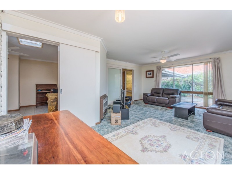 9 Anerley Street, Hamersley WA 6022