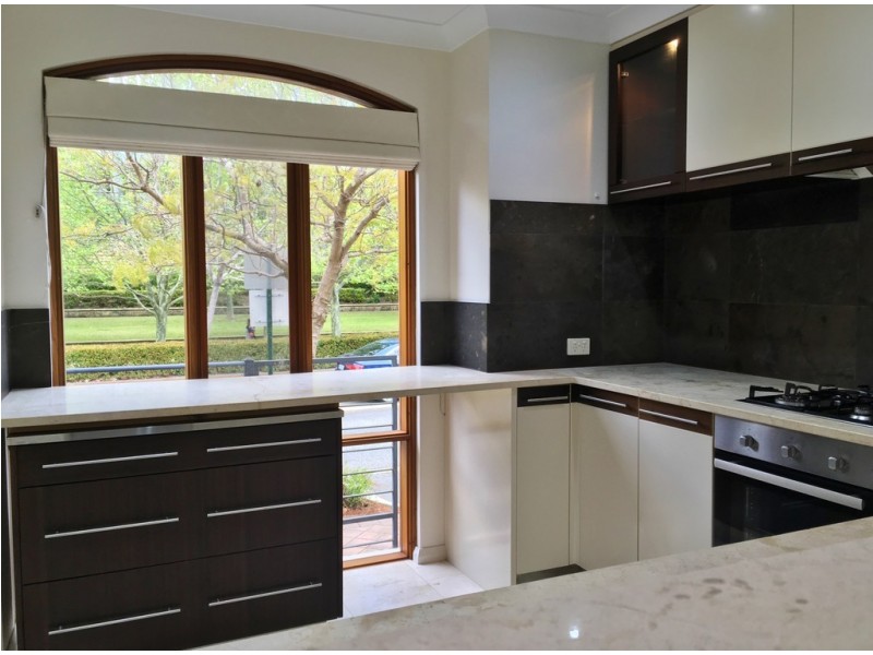 14 Mere View Way, Subiaco WA 6008