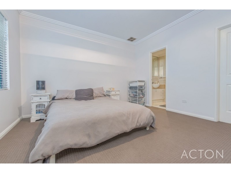 163B Grand Promenade, Doubleview WA 6018