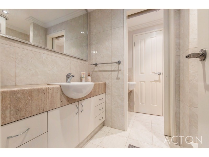 163B Grand Promenade, Doubleview WA 6018