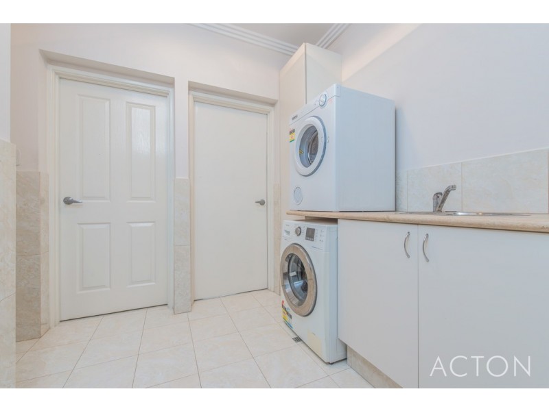 163B Grand Promenade, Doubleview WA 6018