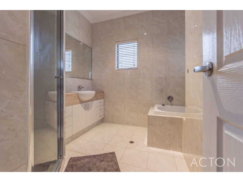 163B Grand Promenade, Doubleview WA 6018