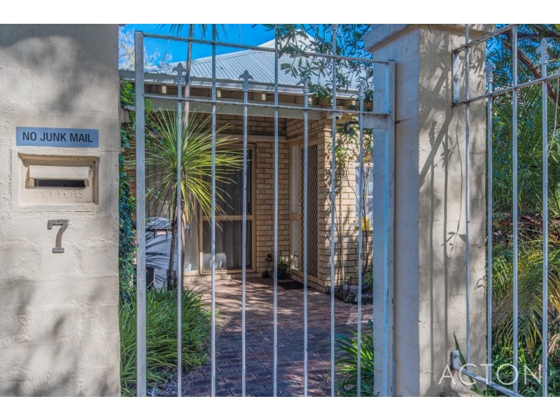 7 White Place, Subiaco WA 6008