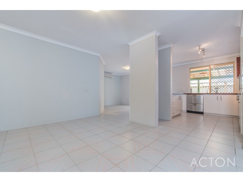 28 St Anthony Drive, Stirling WA 6021