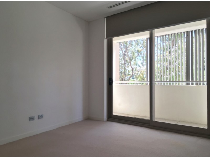 22/21 Ocean Drive, North Coogee WA 6163