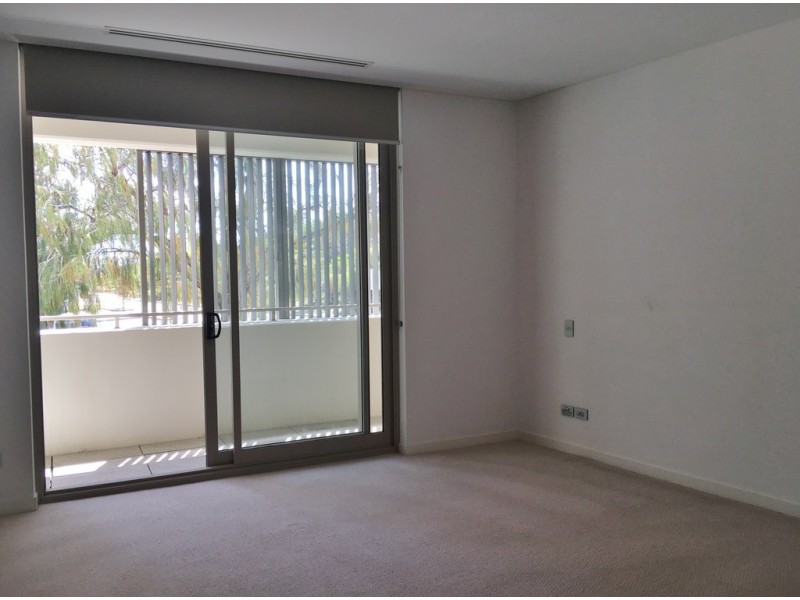 22/21 Ocean Drive, North Coogee WA 6163