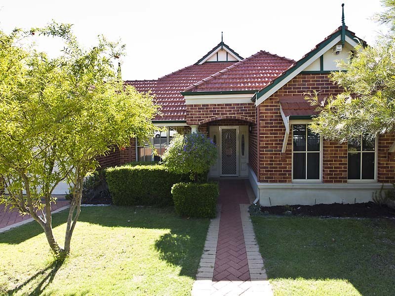 16 Connolly Street, Wembley WA 6014
