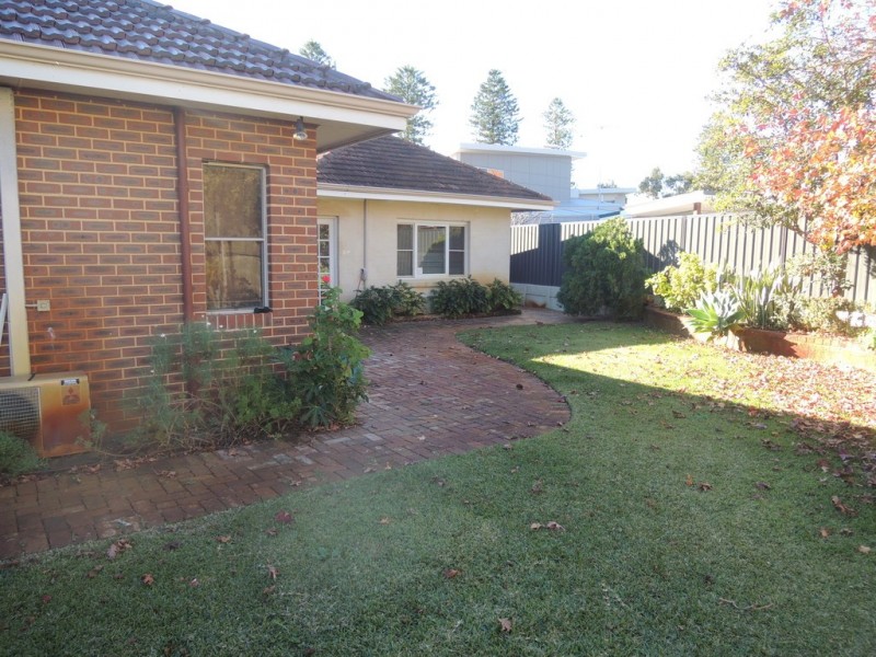 83 Lake Monger Drive, Wembley WA 6014