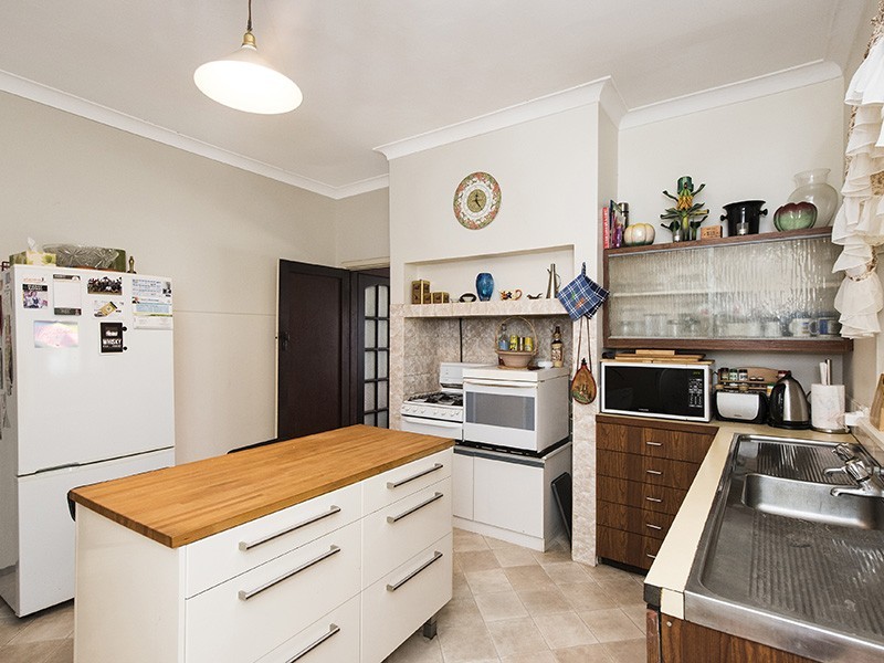 100 Holland Street, Wembley WA 6014