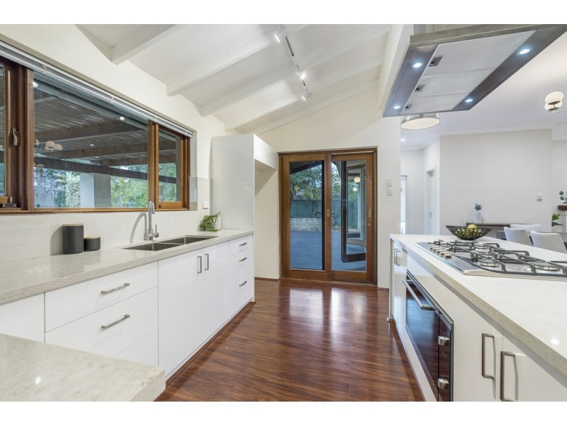 44 Gairloch Street, Applecross WA 6153