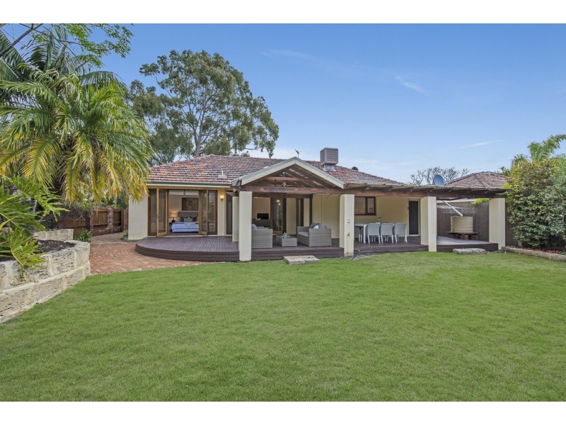 44 Gairloch Street, Applecross WA 6153