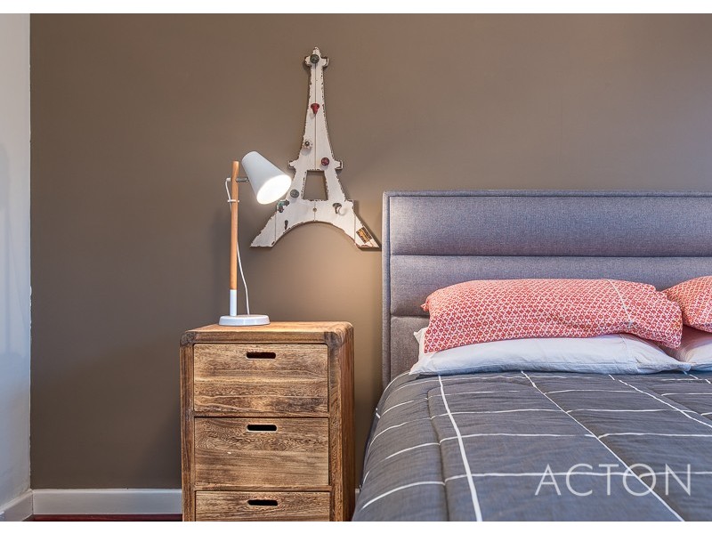 21A Woodley Crescent, Melville WA 6156