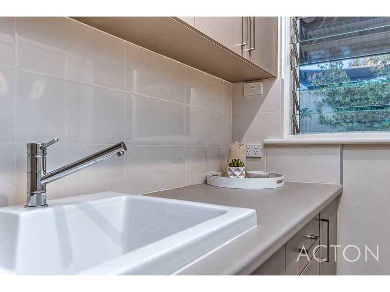 21A Woodley Crescent, Melville WA 6156