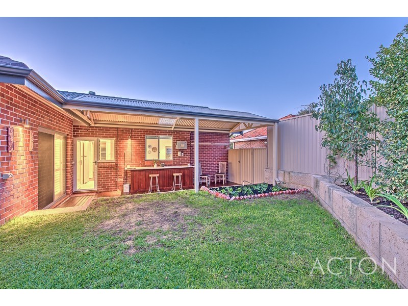 21A Woodley Crescent, Melville WA 6156