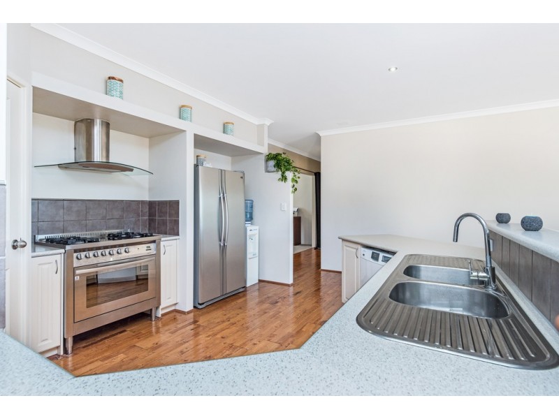 9 Dugong View, Yangebup WA 6164