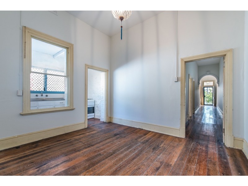 66 Hampton Road, Fremantle WA 6160