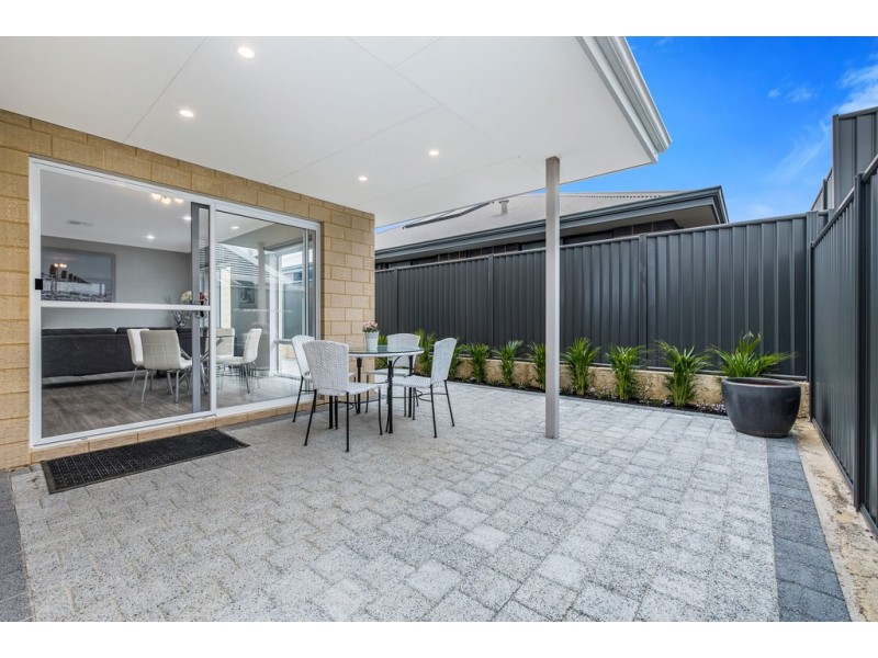 36 Cosmia Grove, Jindalee WA 6036