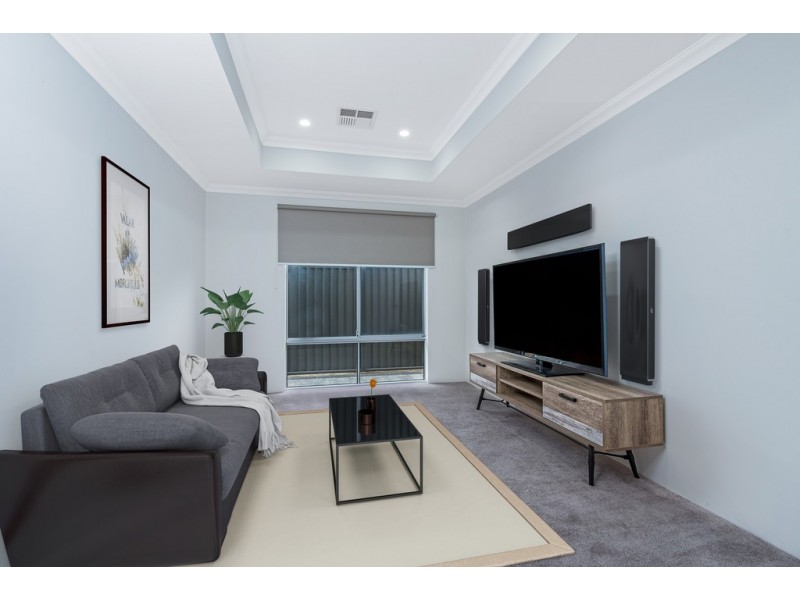 36 Cosmia Grove, Jindalee WA 6036