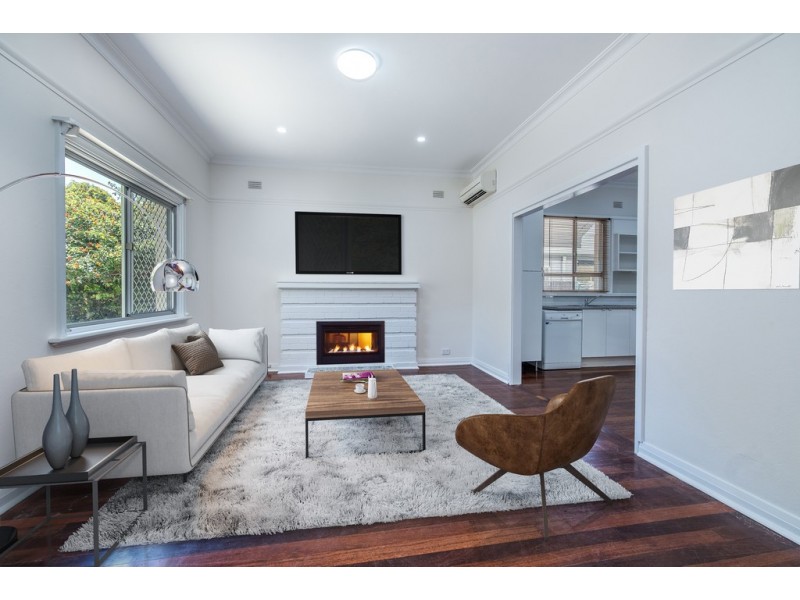 2 Mengler Avenue, Claremont WA 6010