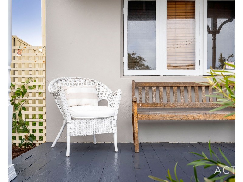 14 Burgess Street, Leederville WA 6007