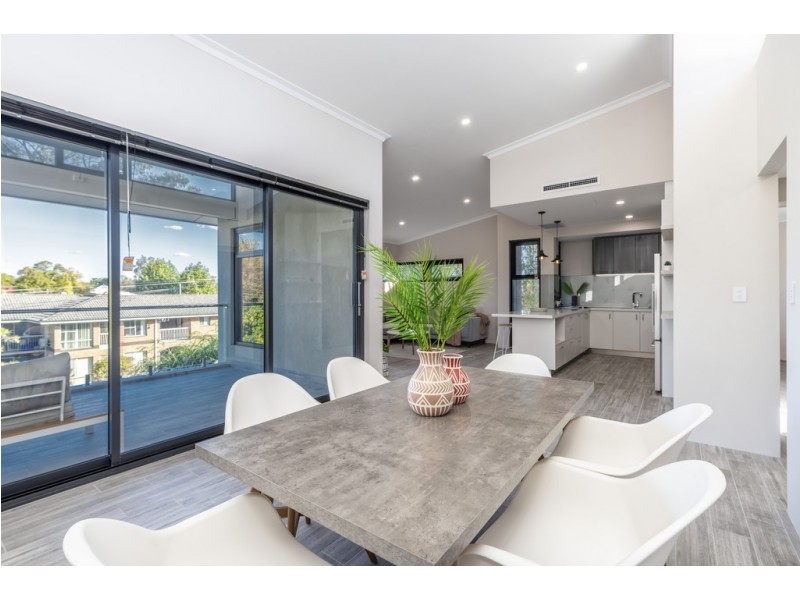 201/2 Bessell Avenue, Como WA 6152