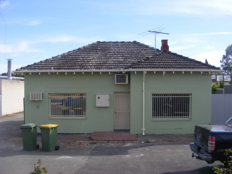 17 Belmont Avenue, Belmont WA 6104