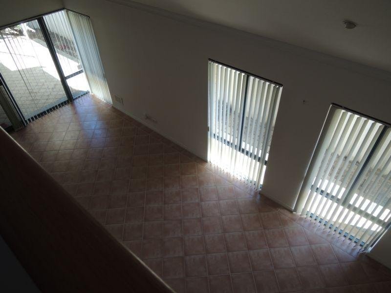 16 Santarosa Way, Stirling WA 6021