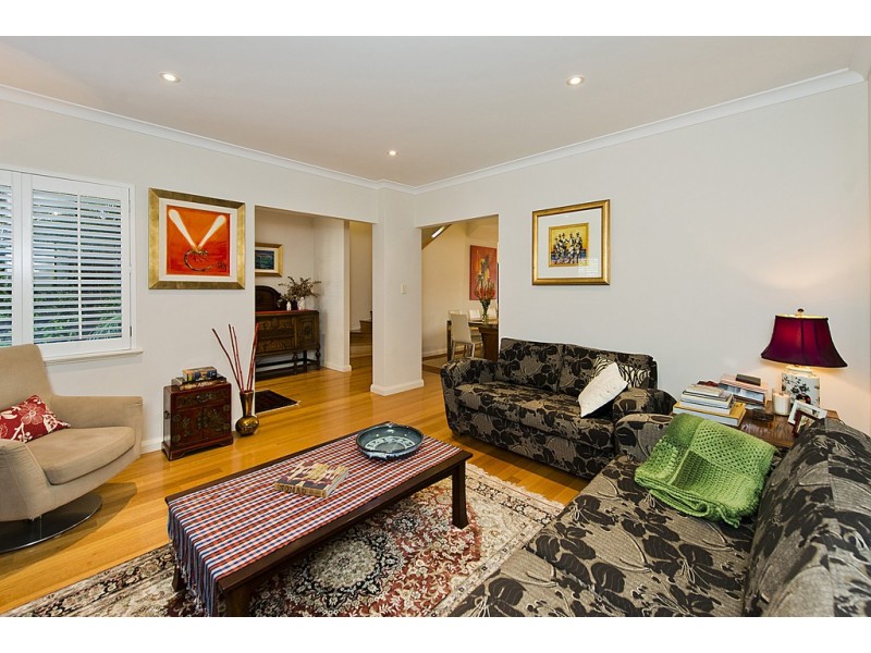 2/116 Salvado Road, Wembley WA 6014