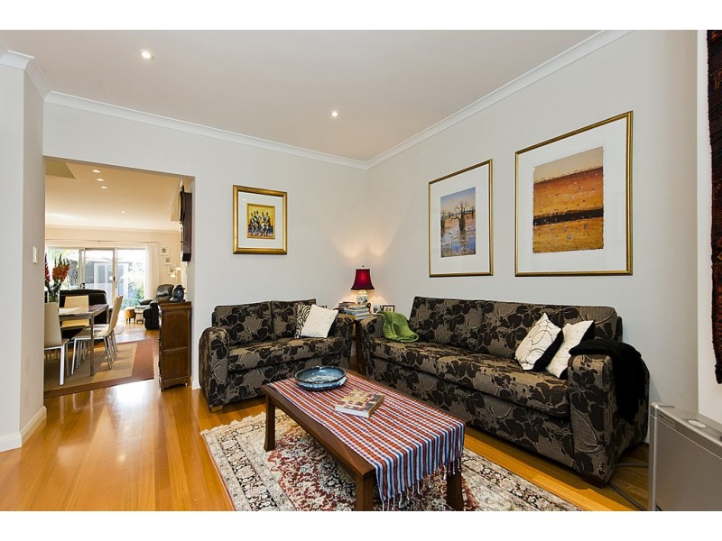 2/116 Salvado Road, Wembley WA 6014