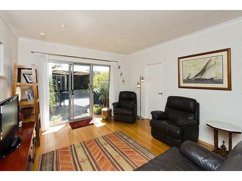 2/116 Salvado Road, Wembley WA 6014